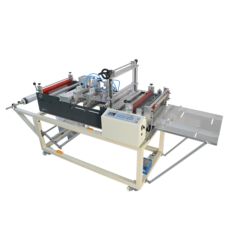 Mesin Pemotong Roll To Sheet Film Plastik Baru dengan Lubang Punching